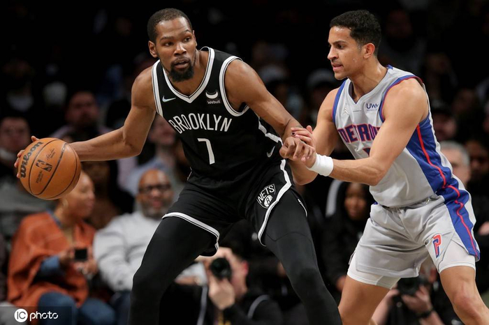 窗口期体能课后；底特律活塞复出首秀备战欧超杯；管理层满意；数据趋势出现新变化